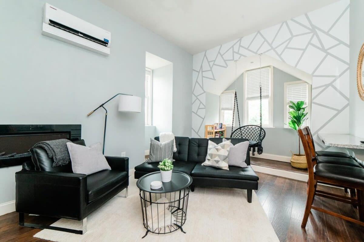 Modern Chic - Amazing Location - Groupstay Apartment Pittsburgh